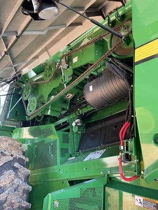 Image of John Deere S790 equipment image 4
