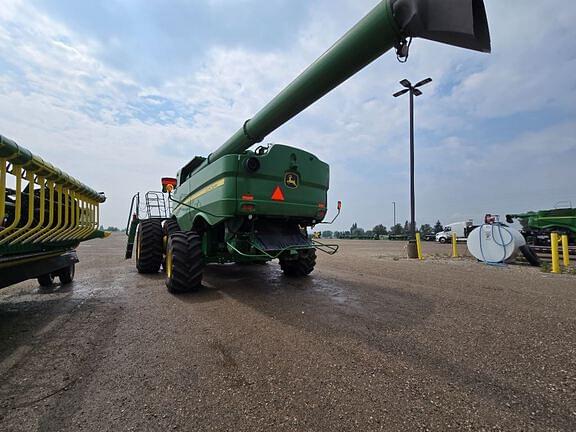 Image of John Deere S790 equipment image 2