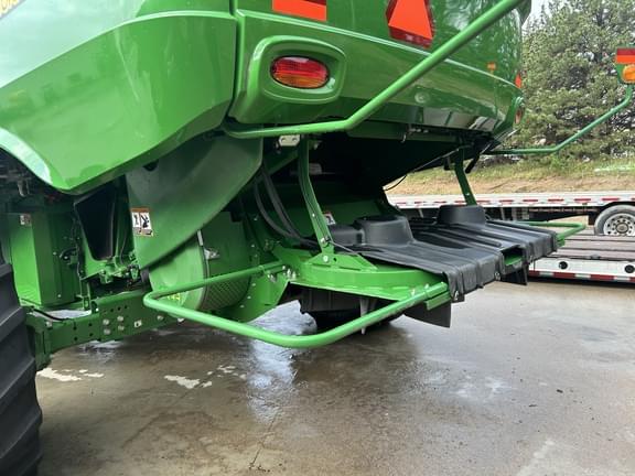 Image of John Deere S790 equipment image 4
