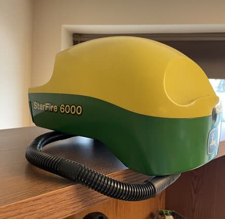 Image of John Deere StarFire 6000 Image 0