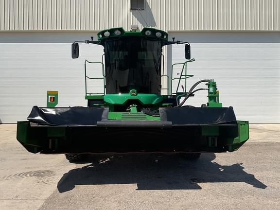 Image of John Deere W200M equipment image 1