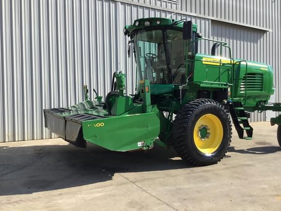 Image of John Deere W200M equipment image 1