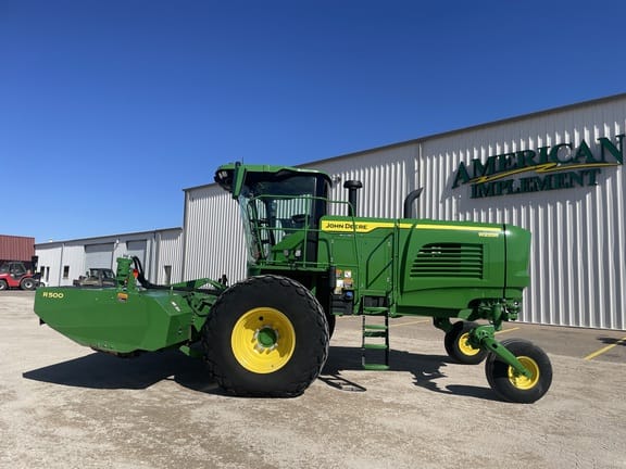 2022 John Deere W235 Equipment Image0