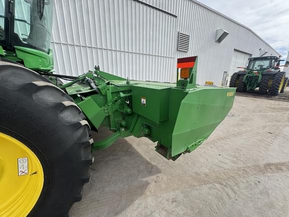 Image of John Deere W235 equipment image 4