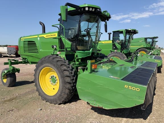 Image of John Deere W235R equipment image 1