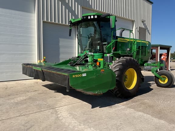 Image of John Deere W235R equipment image 3