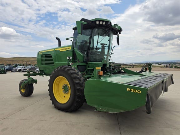 2022 John Deere W235R Equipment Image0