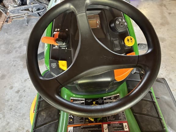 Image of John Deere X330 equipment image 2