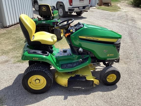 Image of John Deere X354 equipment image 2