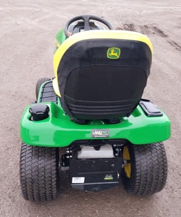 Image of John Deere X370 equipment image 3