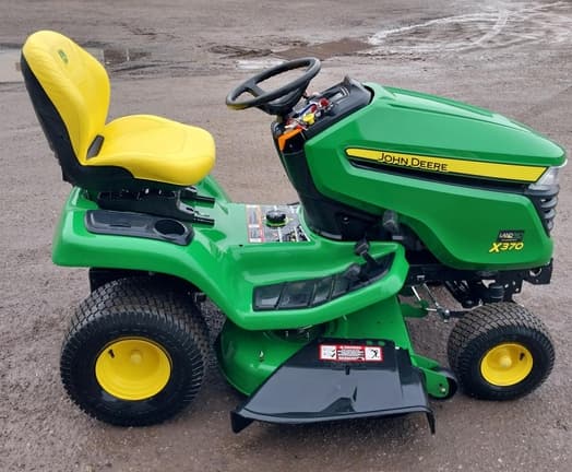 Image of John Deere X370 Primary image