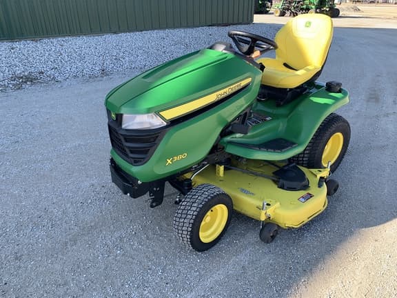 Image of John Deere X380 equipment image 1