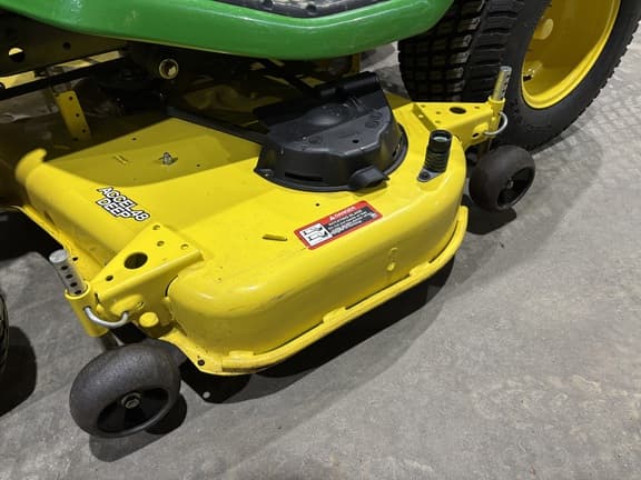 Image of John Deere X390 equipment image 3