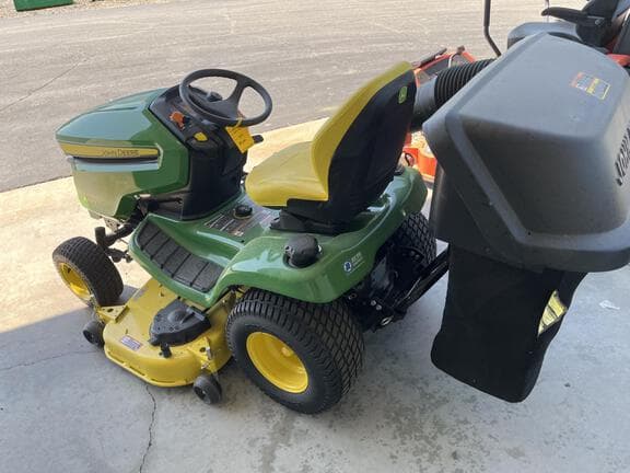 Image of John Deere X390 equipment image 2