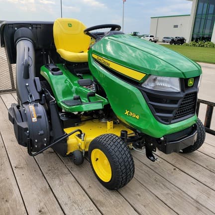 Image of John Deere X394 equipment image 3
