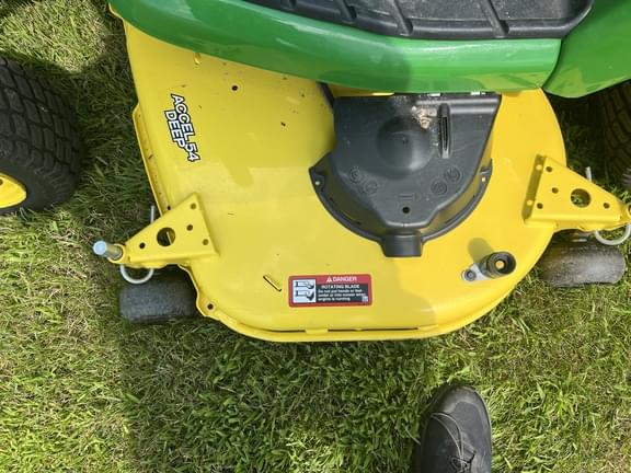 Image of John Deere X570 equipment image 3