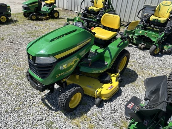 Image of John Deere X570 equipment image 4