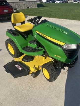 Image of John Deere X570 equipment image 1