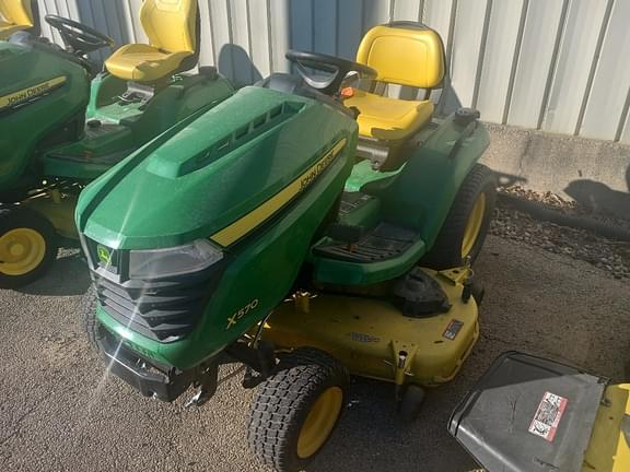 Image of John Deere X570 equipment image 4