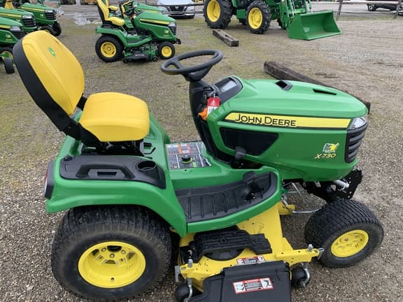 Image of John Deere X730 equipment image 2