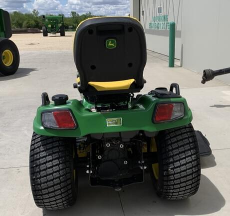 Image of John Deere X730 equipment image 3