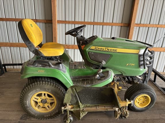 Image of John Deere X734 Primary image