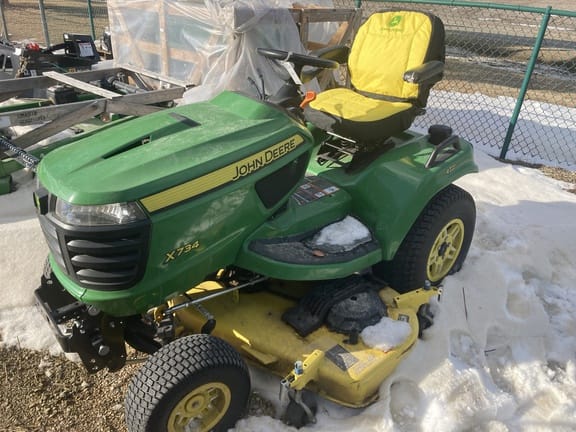 2022 John Deere X734 Equipment Image0