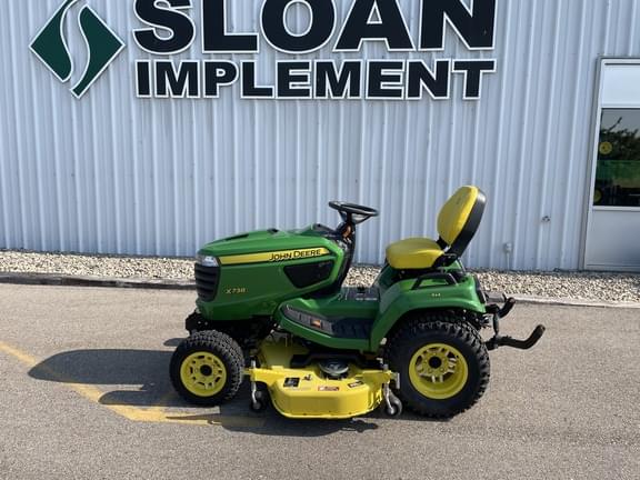 Image of John Deere X738 Primary image