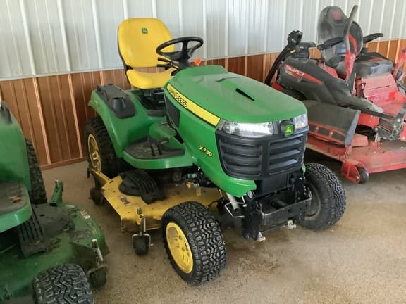 Image of John Deere X739 equipment image 1