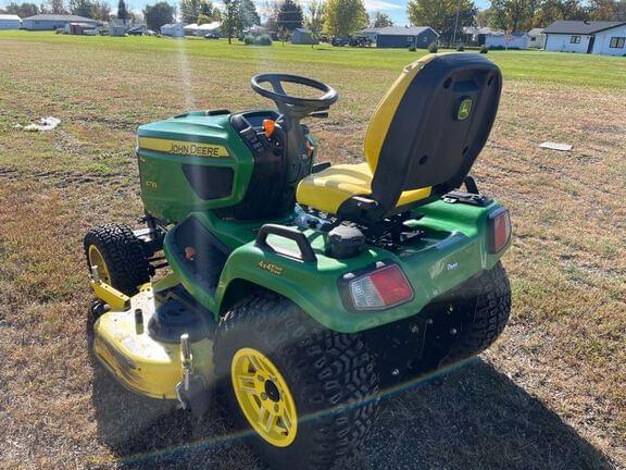 Image of John Deere X739 equipment image 2