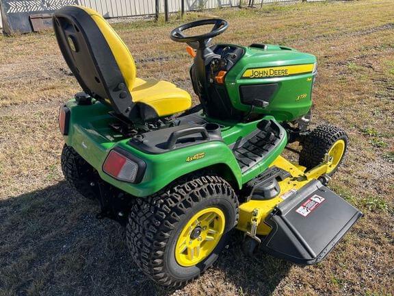 Image of John Deere X739 equipment image 4
