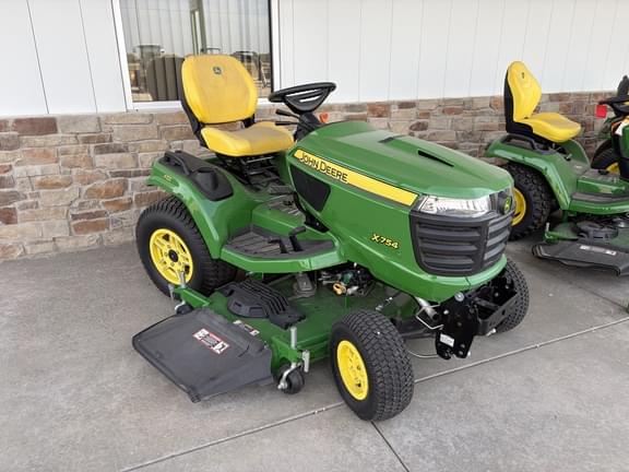 Image of John Deere X754 Primary image