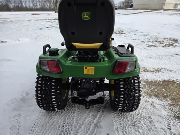 Image of John Deere X758 equipment image 4