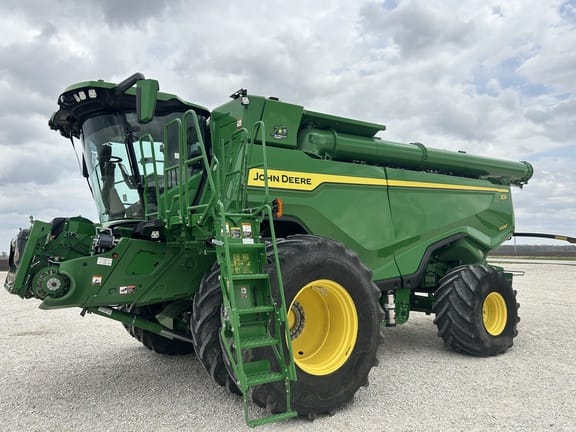 2022 John Deere X9 1000 Equipment Image0