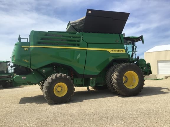 Image of John Deere X9 1000 equipment image 4