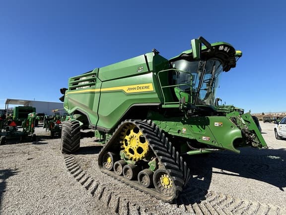 Image of John Deere X9 1000 equipment image 4
