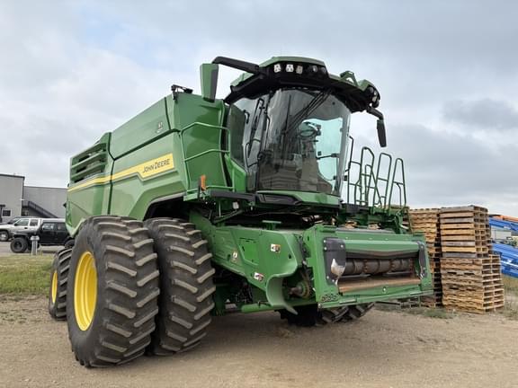 Image of John Deere X9 1100 equipment image 1