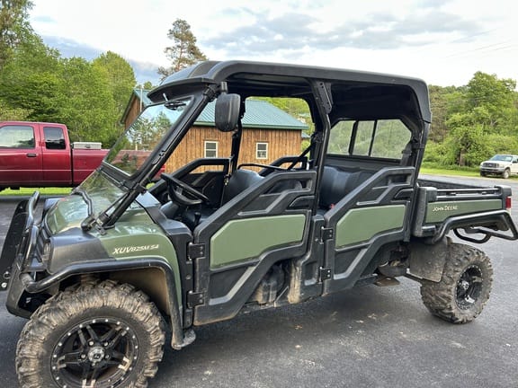 2022 John Deere XUV 825M Equipment Image0