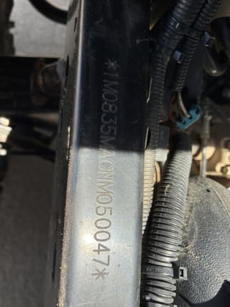 Image of John Deere XUV 835M equipment image 1