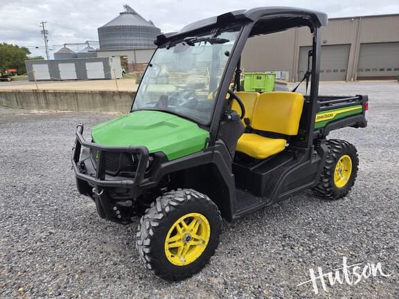 Image of John Deere XUV 835M equipment image 1