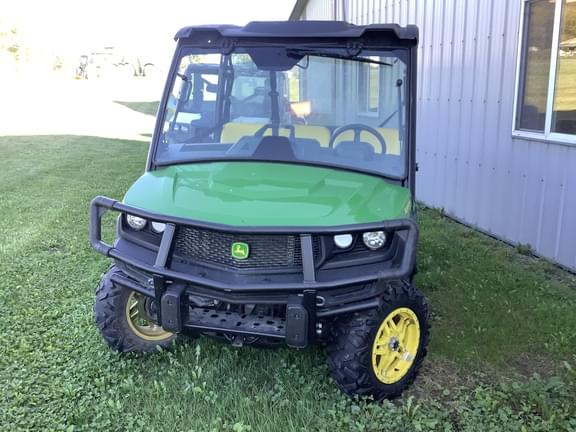 Image of John Deere XUV 835M equipment image 2
