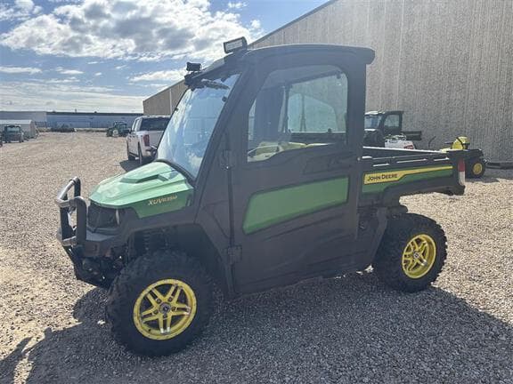 Image of John Deere XUV 835M Primary image