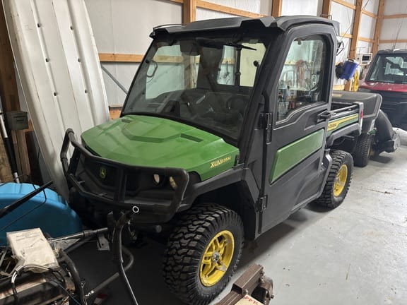 Main image John Deere XUV 835M