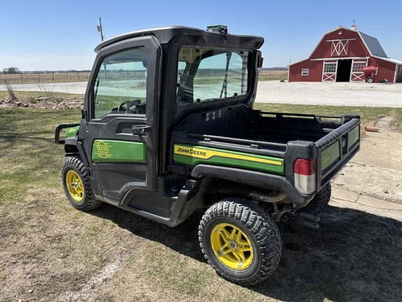 Image of John Deere XUV 835M equipment image 2