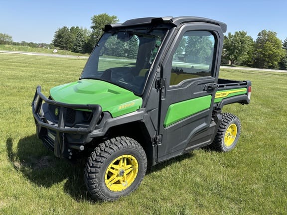 2022 John Deere XUV 835M Equipment Image0