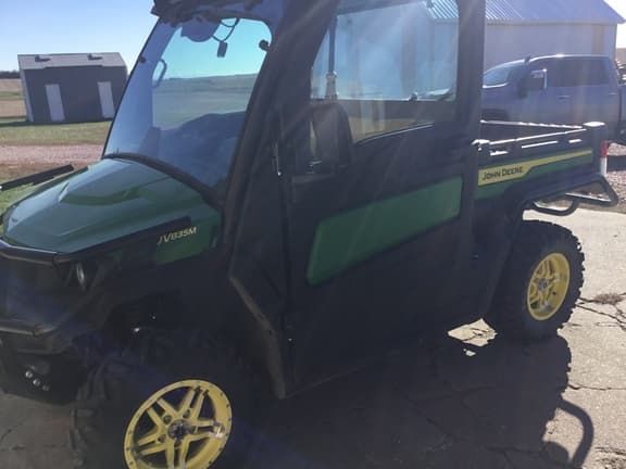 Image of John Deere XUV 835M equipment image 1
