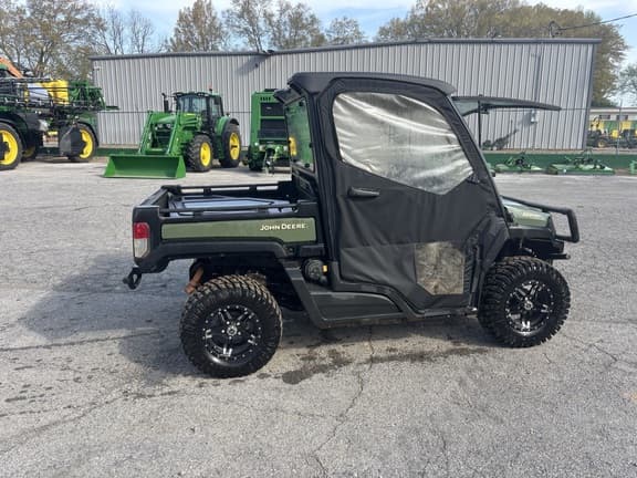 Image of John Deere XUV 835M equipment image 4