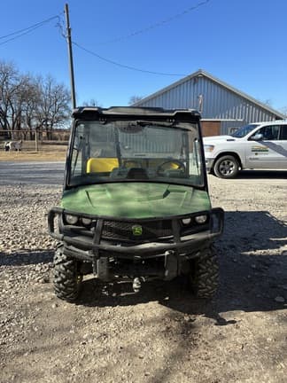 Image of John Deere XUV 835M equipment image 2