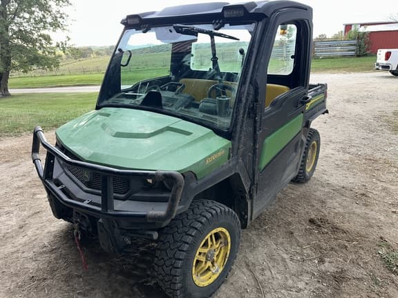 Image of John Deere XUV 835M Primary image