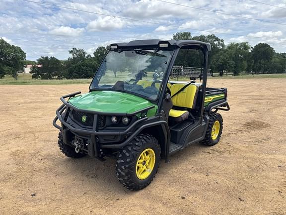 Image of John Deere XUV 835M equipment image 2